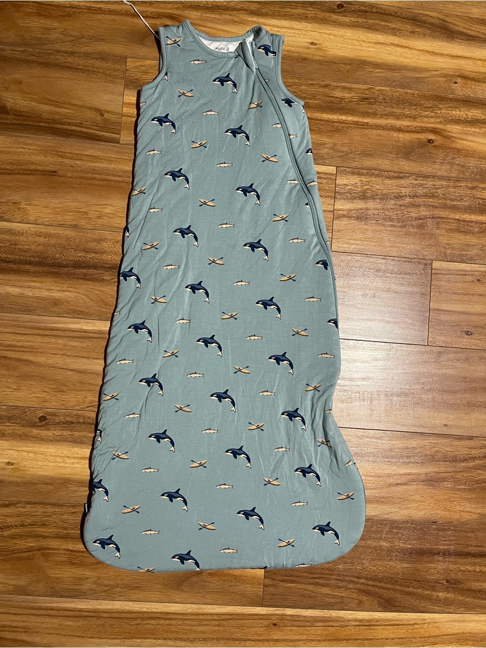 Kyte Baby Sleeveless Sleep Sack in Seafoam Blue with Orca Print Size L 1.0 tog